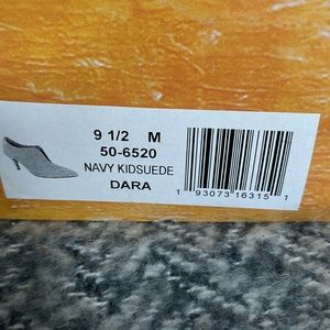 Navy Suede booties Bella Vita